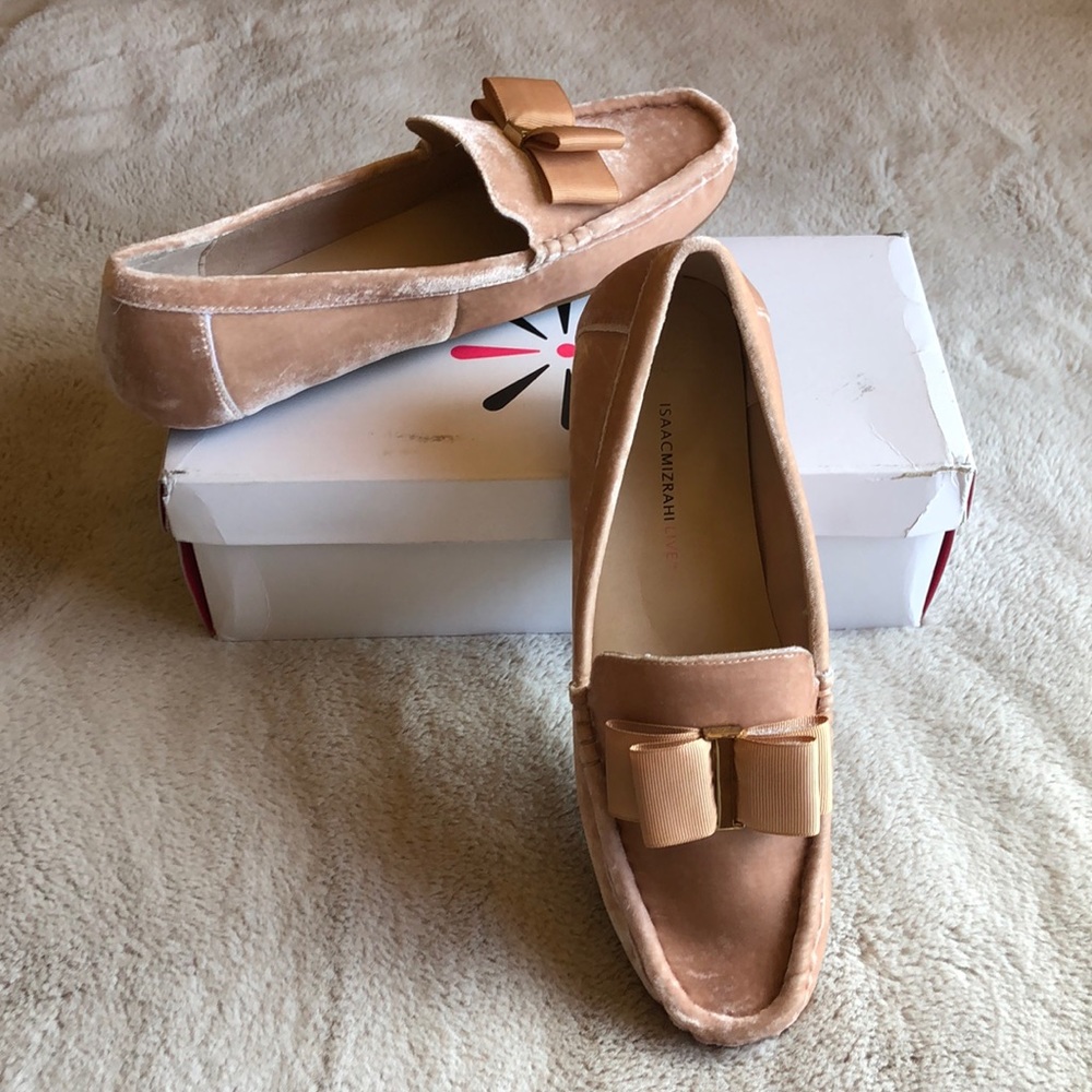 🎀 Velvet Moccasins with Grosgrain Bow 🎀 - Picture 5 of 12